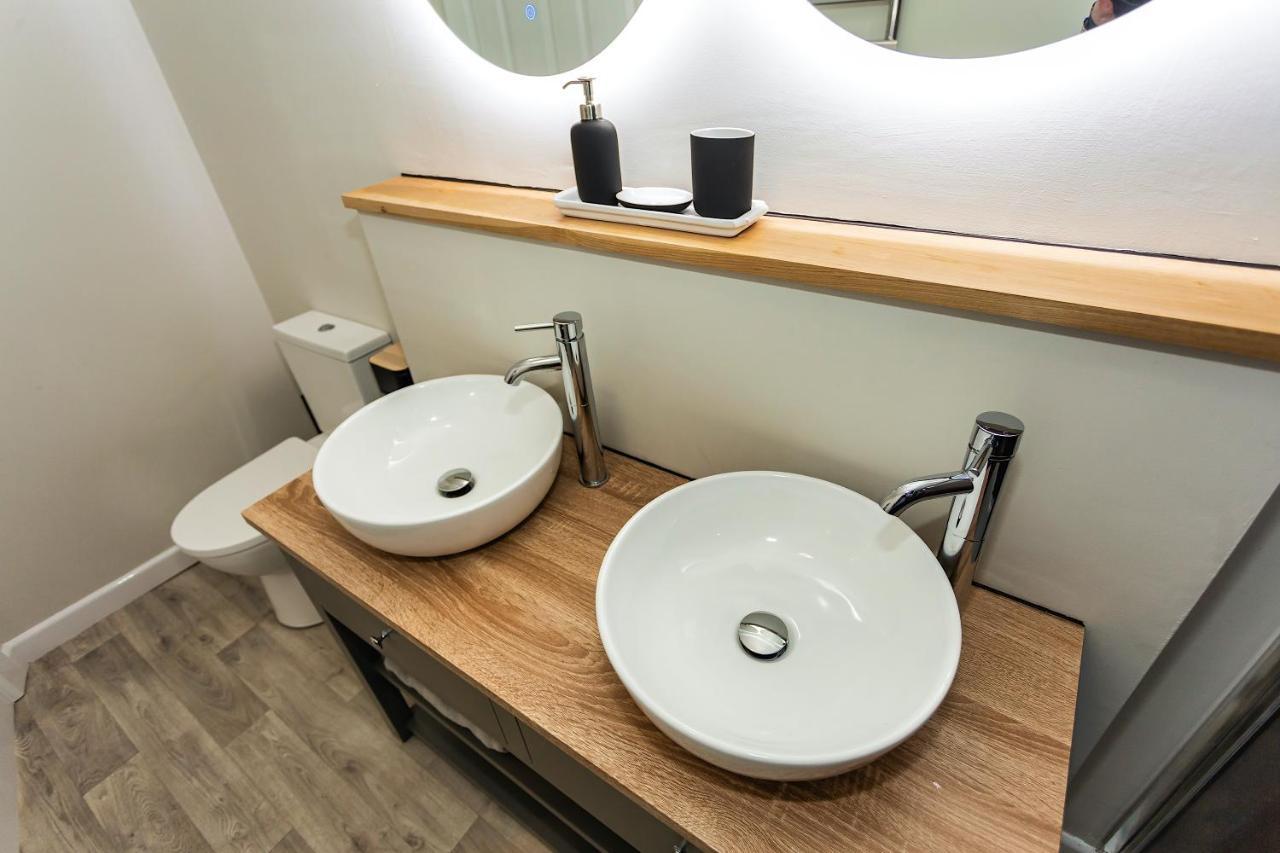 Seagulls Loft, Grove Apartments อิลฟราคูมบ์ ภายนอก รูปภาพ